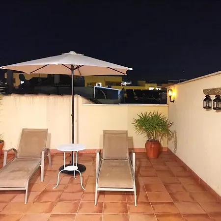 Luminoso ático Cerca De La Playa Con Piscina Y Garaje *