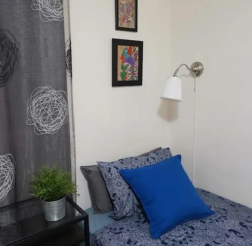 Luminoso Atico Cerca De La Playa Con Piscina Y Garaje Nerja