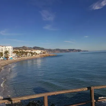 Luminoso Atico Cerca De La Playa Con Piscina Y Garaje