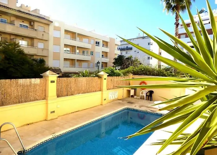 Luminoso Atico Cerca De La Playa Con Piscina Y Garaje Apartament