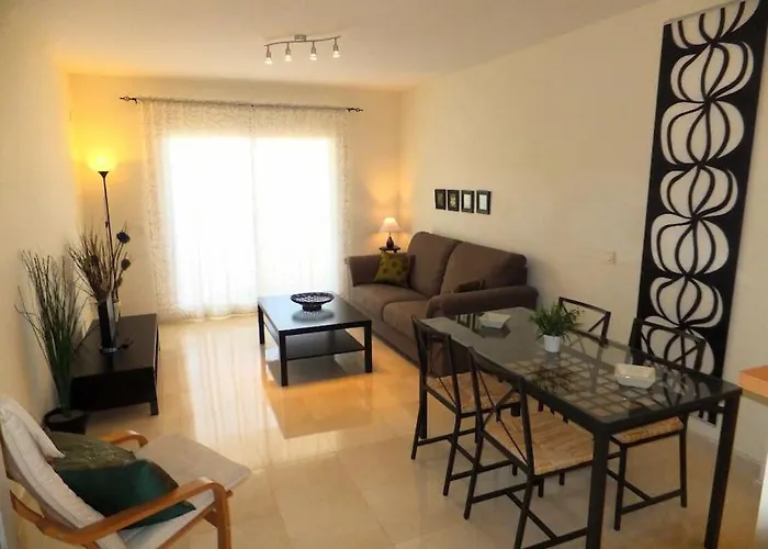 Luminoso Atico Cerca De La Playa Con Piscina Y Garaje * Nerja