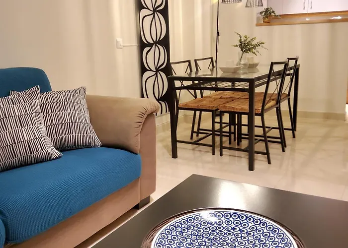 Apartamento Luminoso ático Cerca De La Playa Con Piscina Y Garaje *